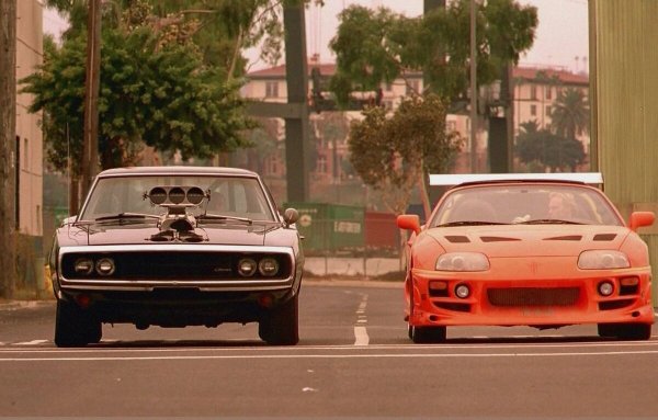 Форсаж 1 Додж Чарджер и Тойота Супра