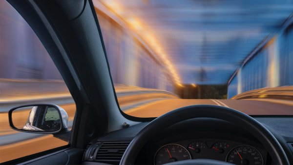 Вид из кабины автомобиля