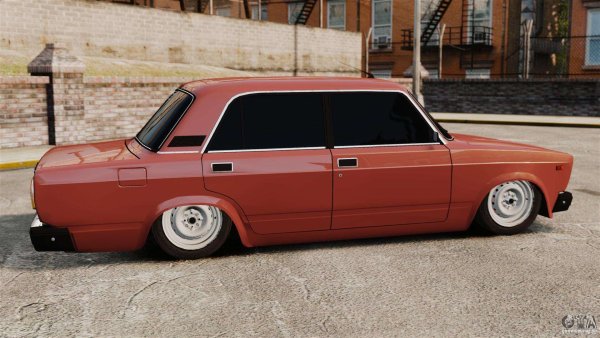 ВАЗ 2105 заниженная