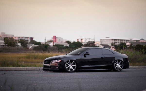 Ауди s5 Vossen черная