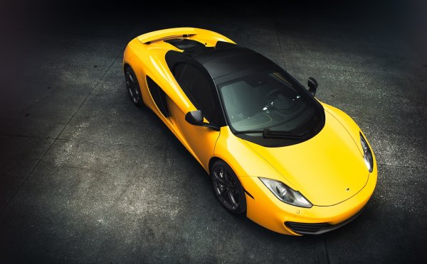 MCLAREN 12c Yellow