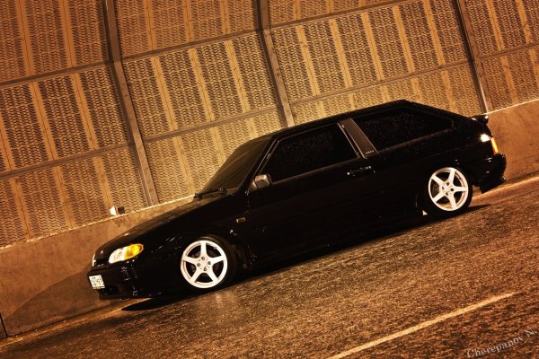 ВАЗ 2014 черная тонированная заниженная