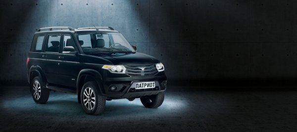 УАЗ Патриот черный