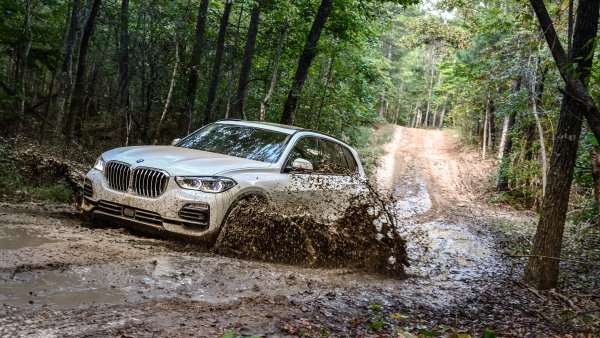 BMW x7 на бездорожье