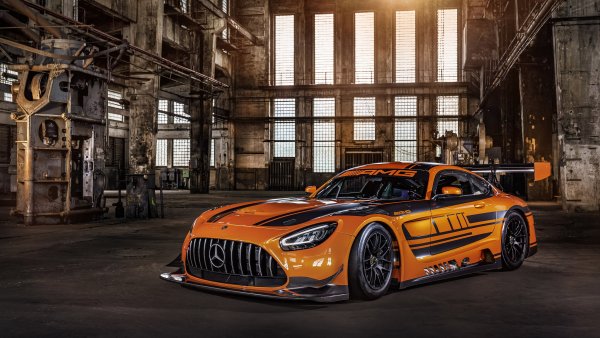 Мерседес AMG gt 3