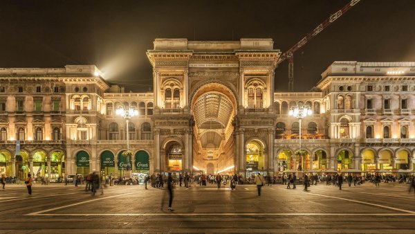 Милан фон Италия