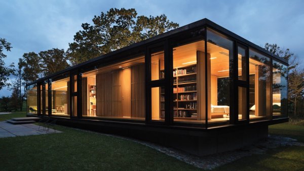 Дом с панорамными окнами