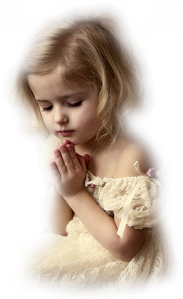 Девушка молится