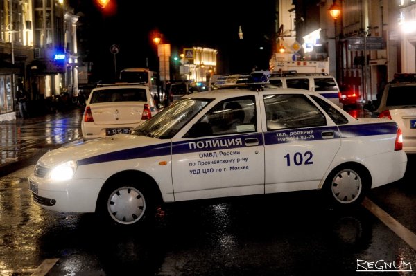 Полицейские машины в Москве
