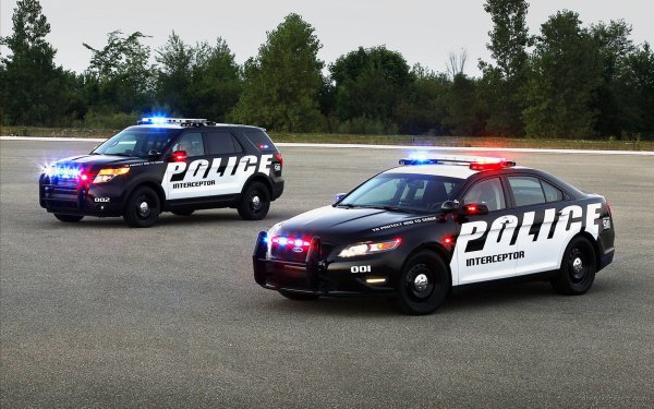 Police car Ford