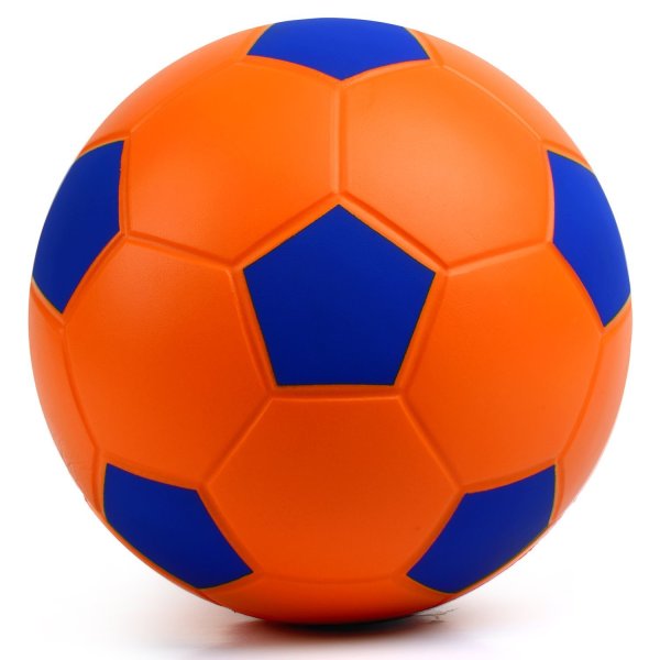 Мячик на белом фоне