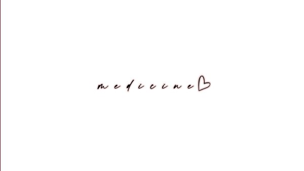 Надписи на белом фоне