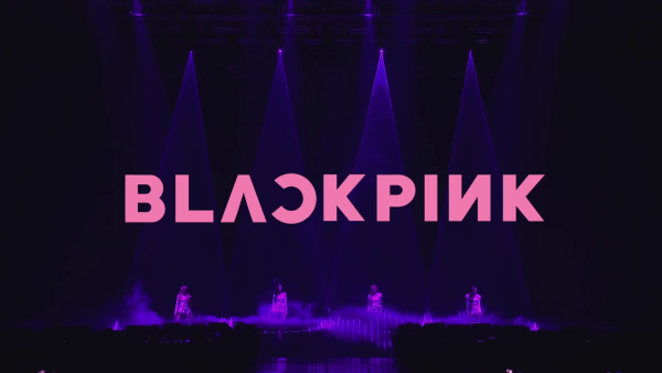 BLACKPINK надпись