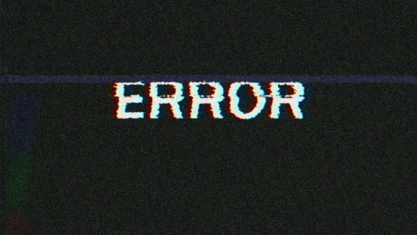 Надпись Error на черном фоне