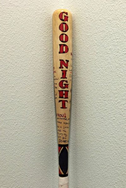 Бита Харли Квинн надписи