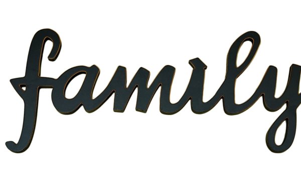 Family надпись на белом фоне