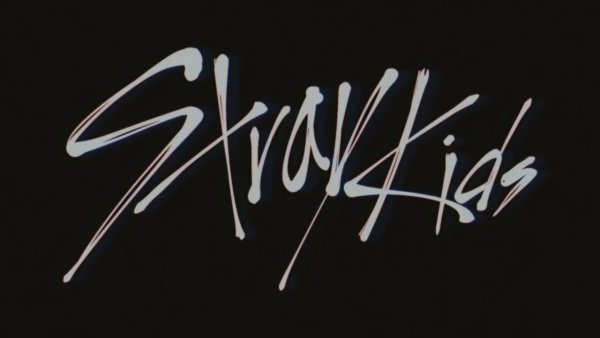 Stray Kids надпись