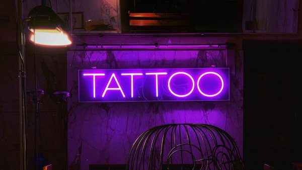 Неоновые вывески