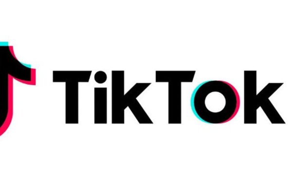 Надпись тик ток на белом фоне