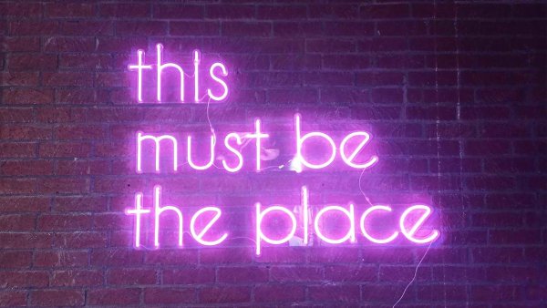 Неоновые обои на рабочий стол