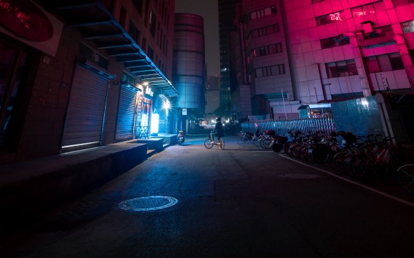 Неоновая улица