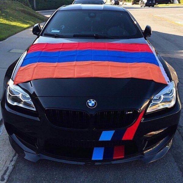БМВ е60 с армянским флагом