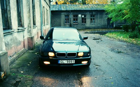 BMW 740 e38 бандит