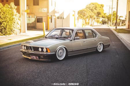 BMW e23 Silver