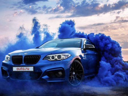 БМВ м5 в дыму