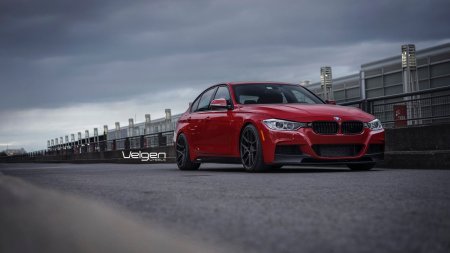 БМВ f30