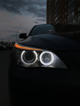 BMW e60 Black Headlights