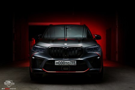BMW x5m Competition черный