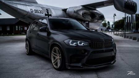BMW x5 f85 Black