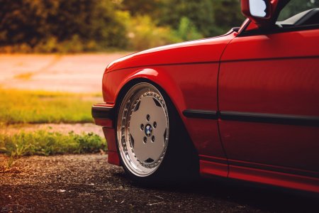 BMW e30 диски красные