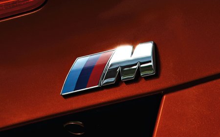 BMW m5 Power Emblem