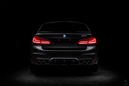 Ночная BMW m5 f90