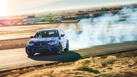 БМВ м5 ф90 дрифт