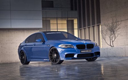BMW 5 f10 синяя