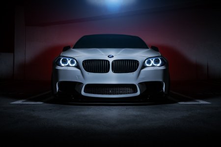 BMW m5 f10 в темноте