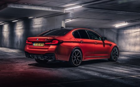 BMW m5 Competition 2021 красный