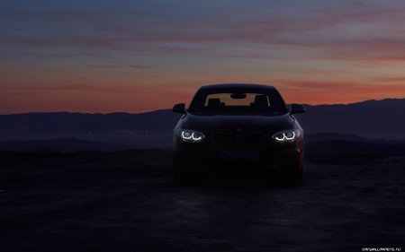 Машина ночью