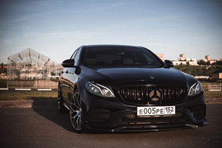 Опер Мерседес е63