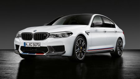 BMW m5 f90 Performance