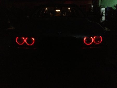 BMW e39 красные ангельские глазки