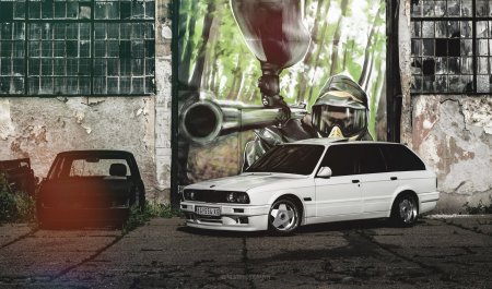 BMW e30 Wagon Wallpaper