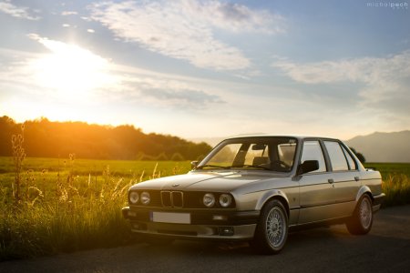 БМВ е30 купе бежевая