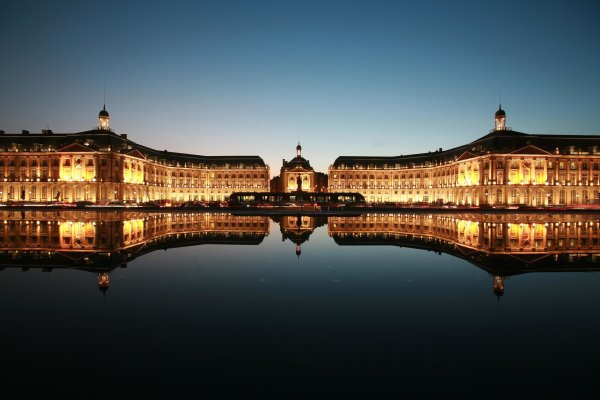 Биржевая площадь бордо Франция