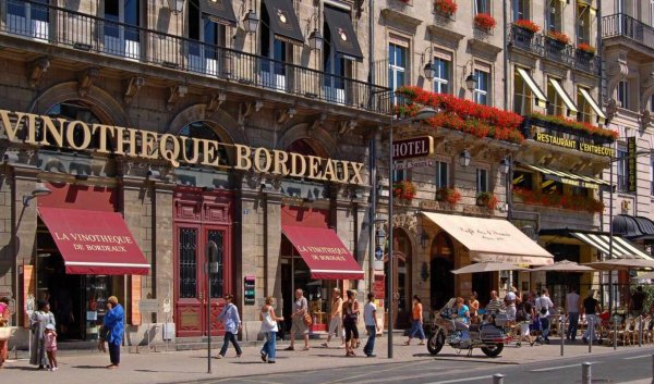 Бордо Париж