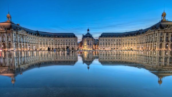 Биржевая площадь бордо Франция