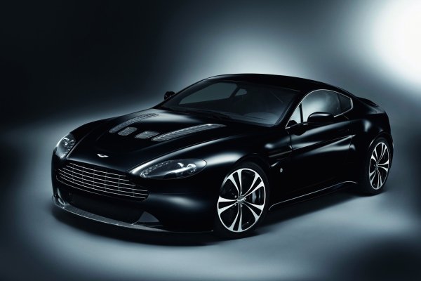 Aston Martin v12 Vantage 2010